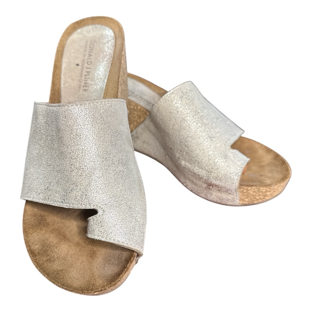 Donald J. Pliner Metallic Silver Leather Sandals Cork Wedge Slip On Toe Ring 6